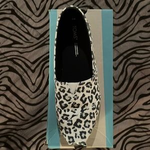 New Leopard print Toms shoes.
